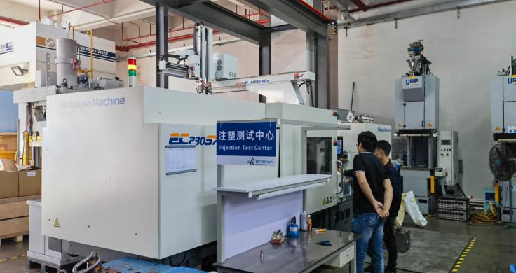 Plastic Injection Molding Room